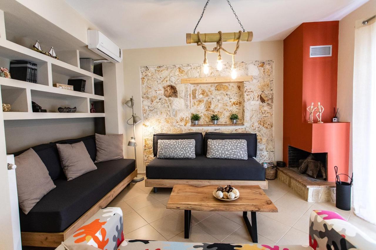 Gallery Suites Parga Esterno foto