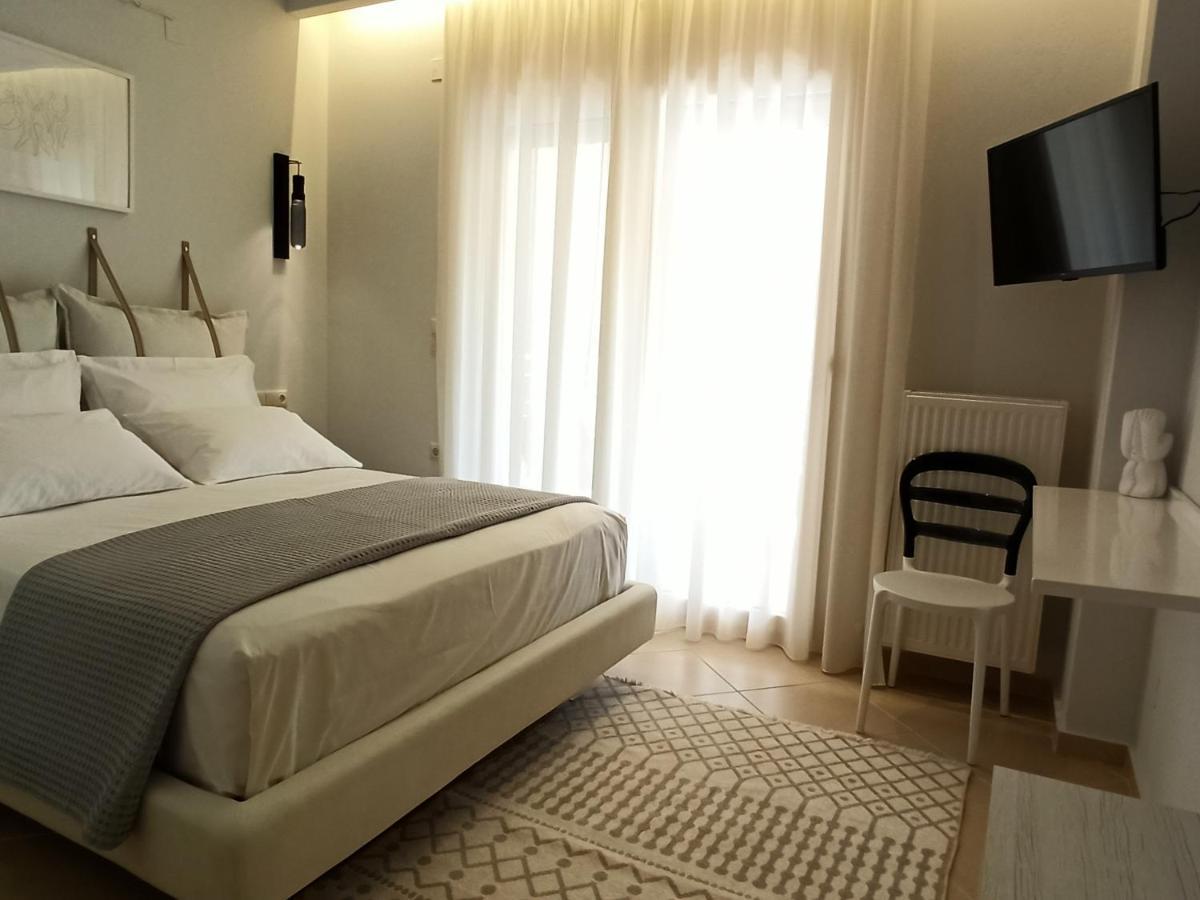 Gallery Suites Parga Esterno foto