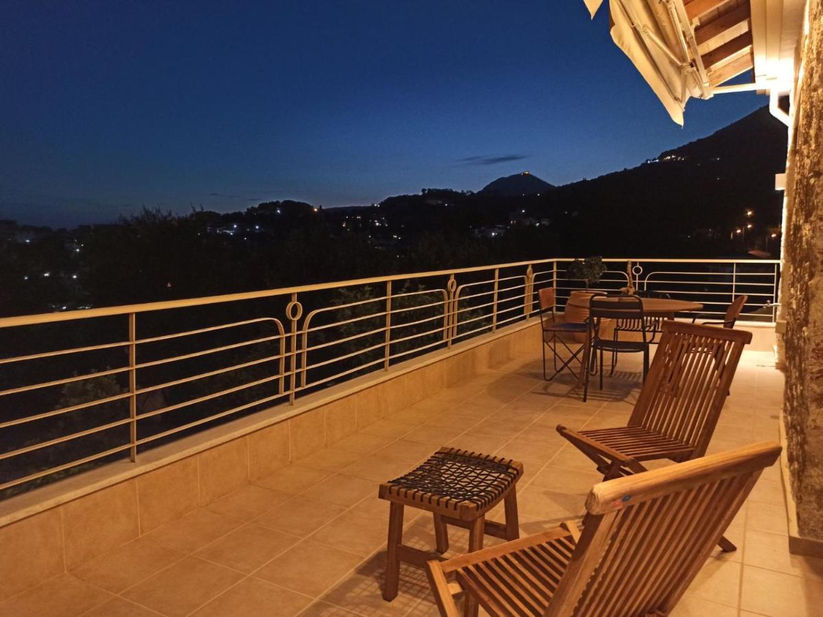 Gallery Suites Parga Esterno foto