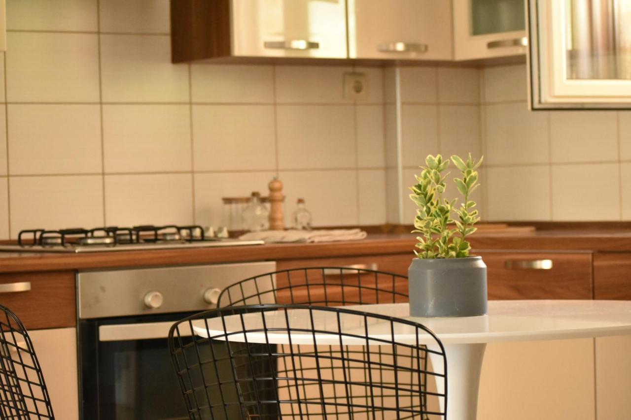 Gallery Suites Parga Esterno foto