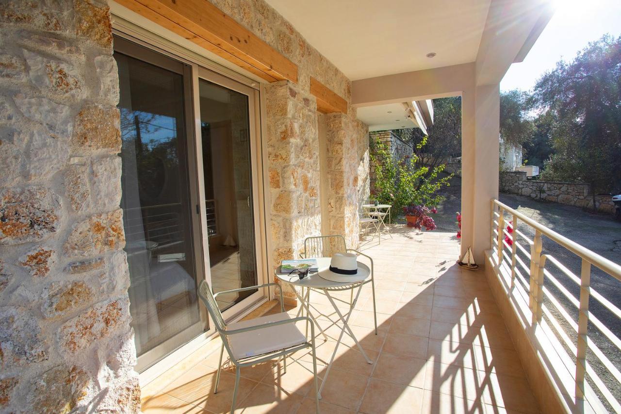 Gallery Suites Parga Esterno foto
