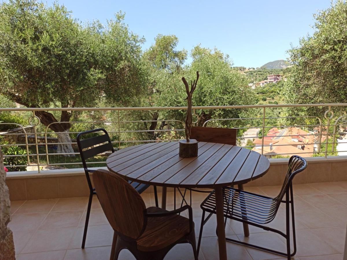 Gallery Suites Parga Esterno foto