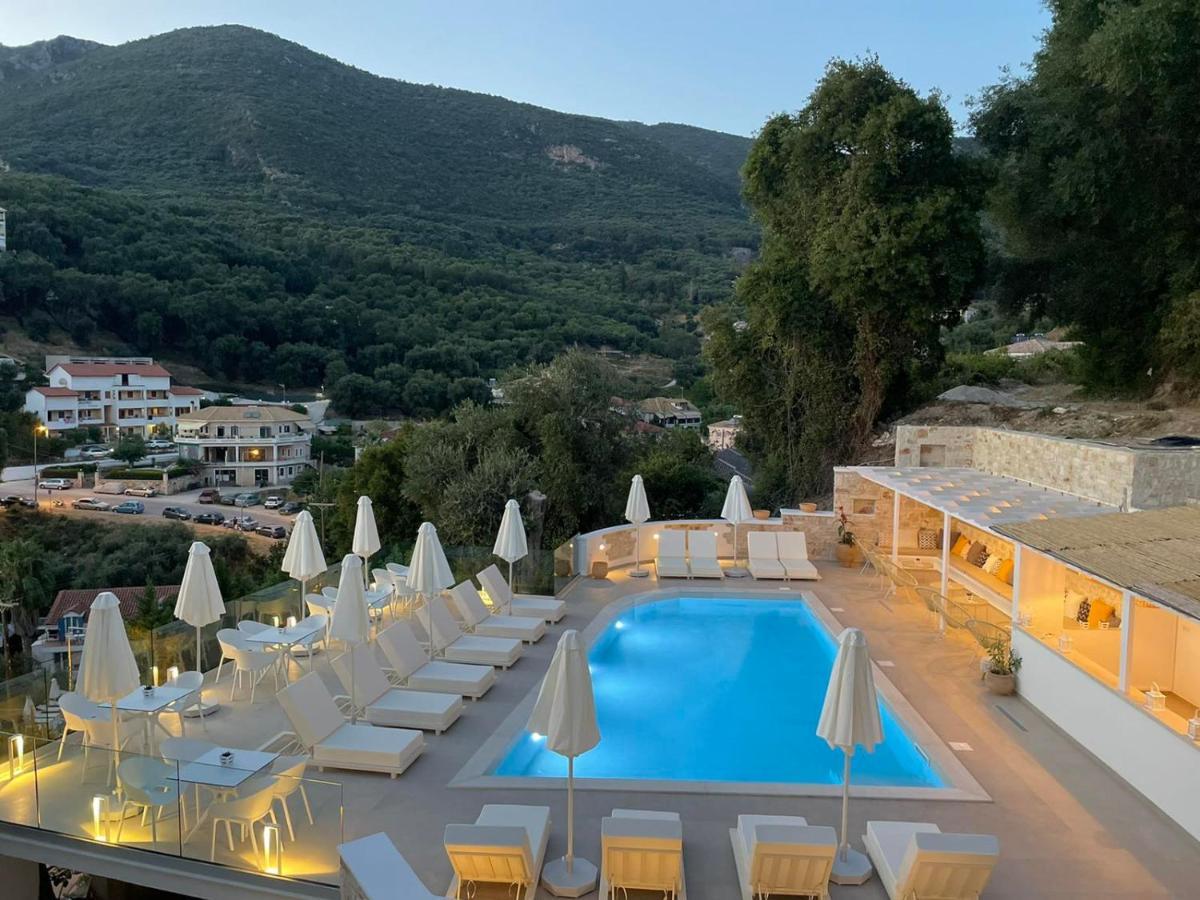 Gallery Suites Parga Esterno foto