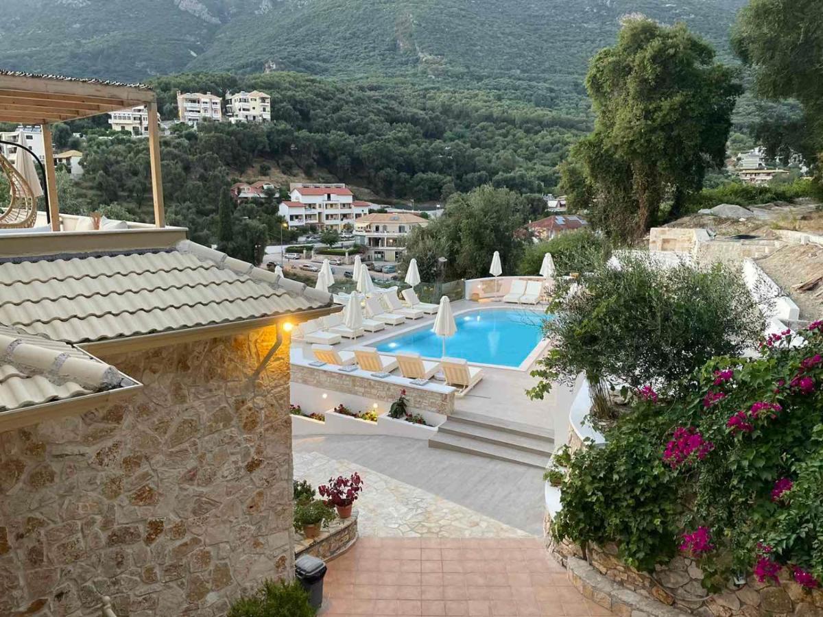 Gallery Suites Parga Esterno foto