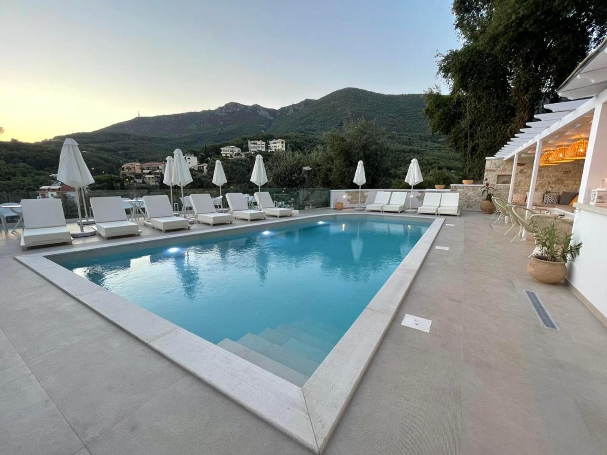 Gallery Suites Parga Esterno foto