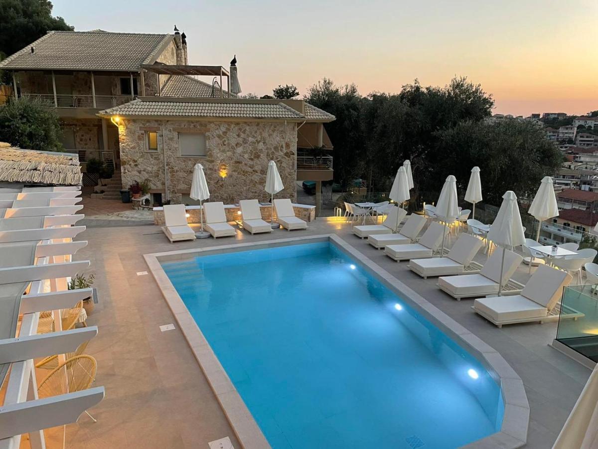 Gallery Suites Parga Esterno foto